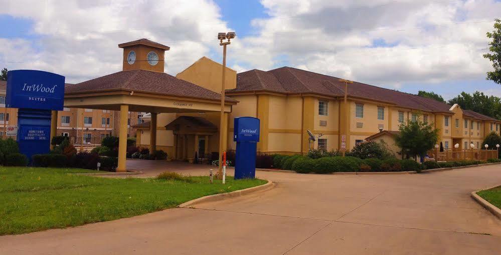 Baymont Inn And Suites Carthage Exterior photo